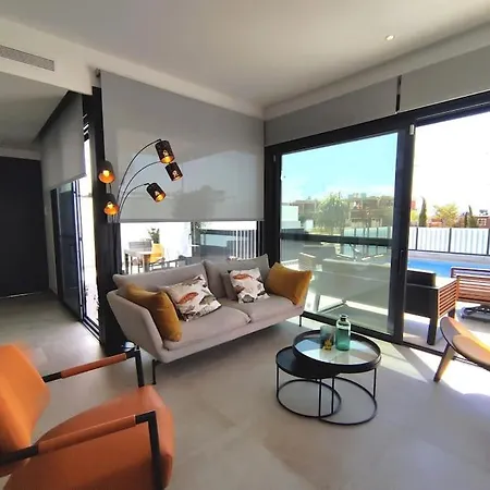 De Luxe * Dolores (Alicante)
