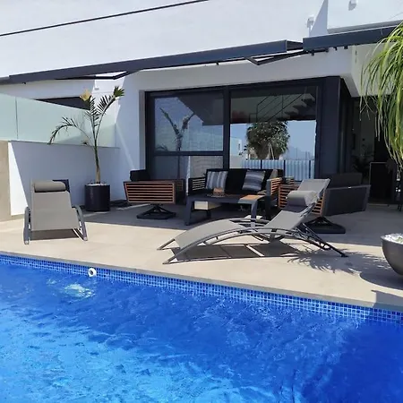 Villa De Luxe *