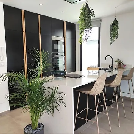 De Luxe * Dolores (Alicante)